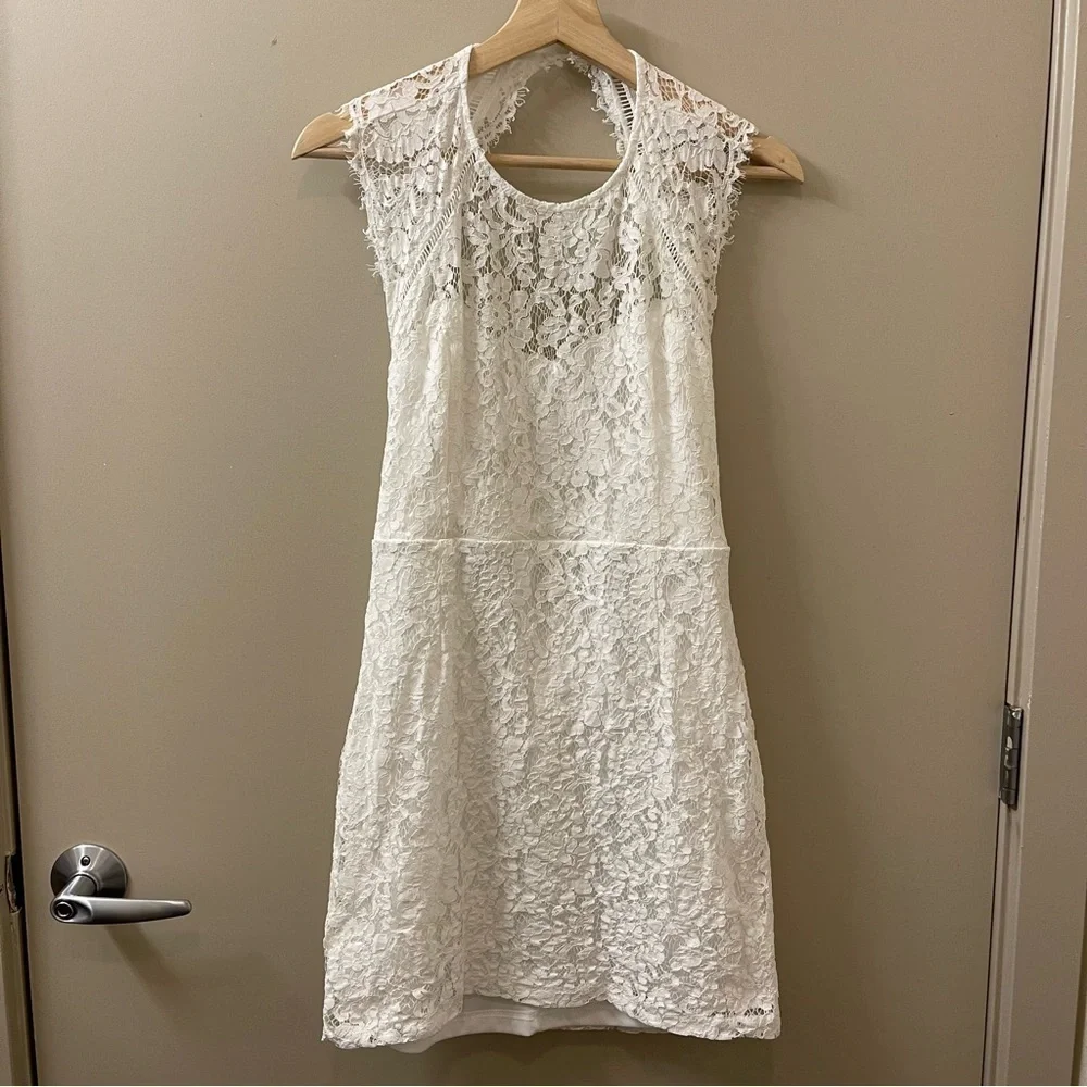 Lulu’s Truly Elegant White Eyelash Lace Backless Bodycon Mini Dress size medium